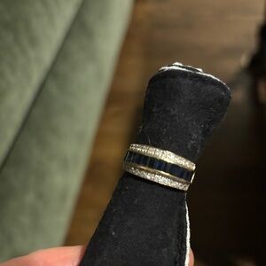 Elegant Black and Gold Womens Ring